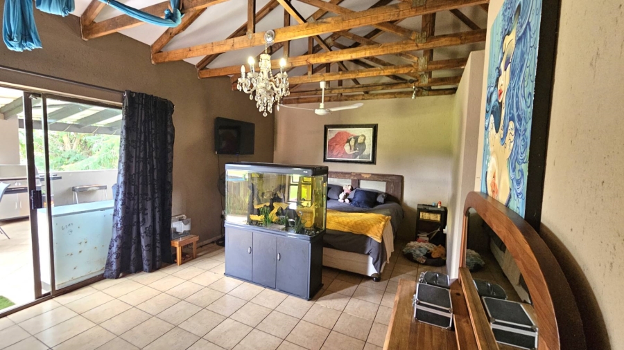 6 Bedroom Property for Sale in Magalies Golf Estate North West